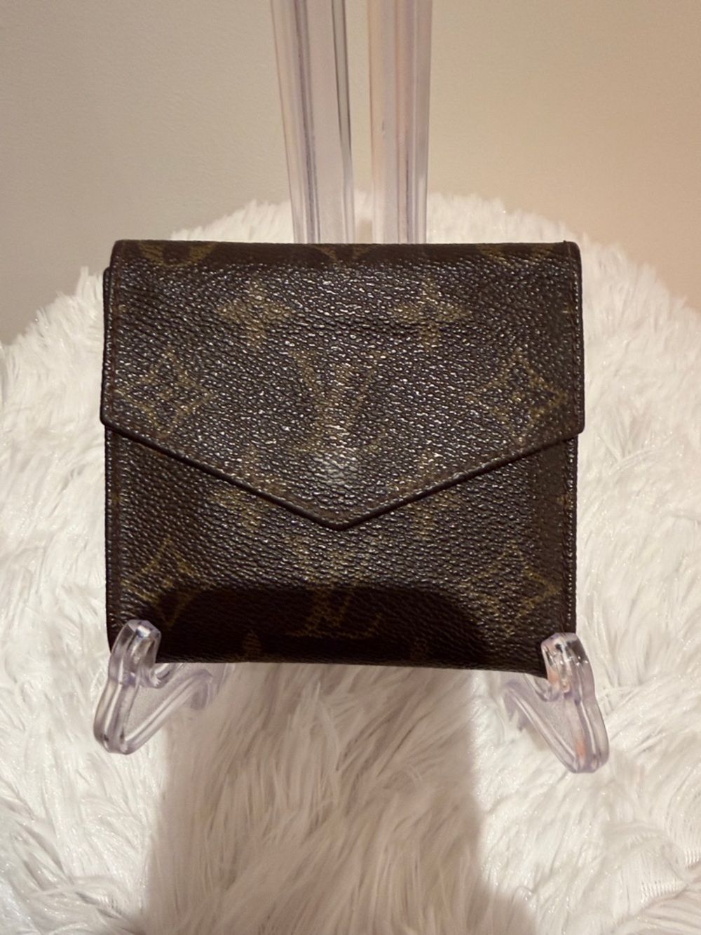 LV Trifold